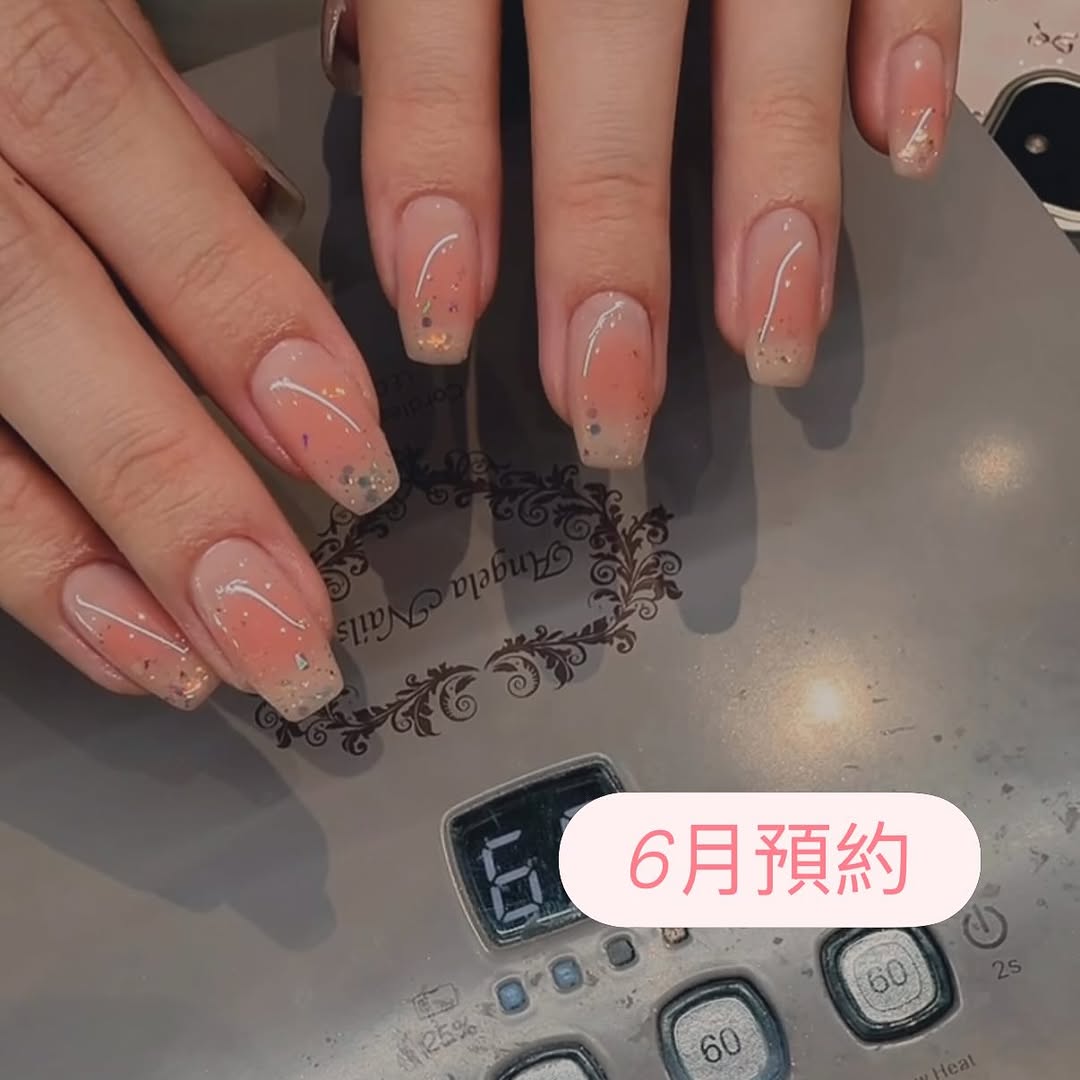 /6月空檔/ 🈵 - 要預約/詢問的水水快小盒子我吧📝 ▪️單色/雙色/貓眼$700 ▫️法式/漸層/鏡面$800 ▪️當月活動款$800 ▫️凝膠造型設計$800up #高雄美甲 #苓雅美甲 #美甲工作室 #高雄美甲工作室