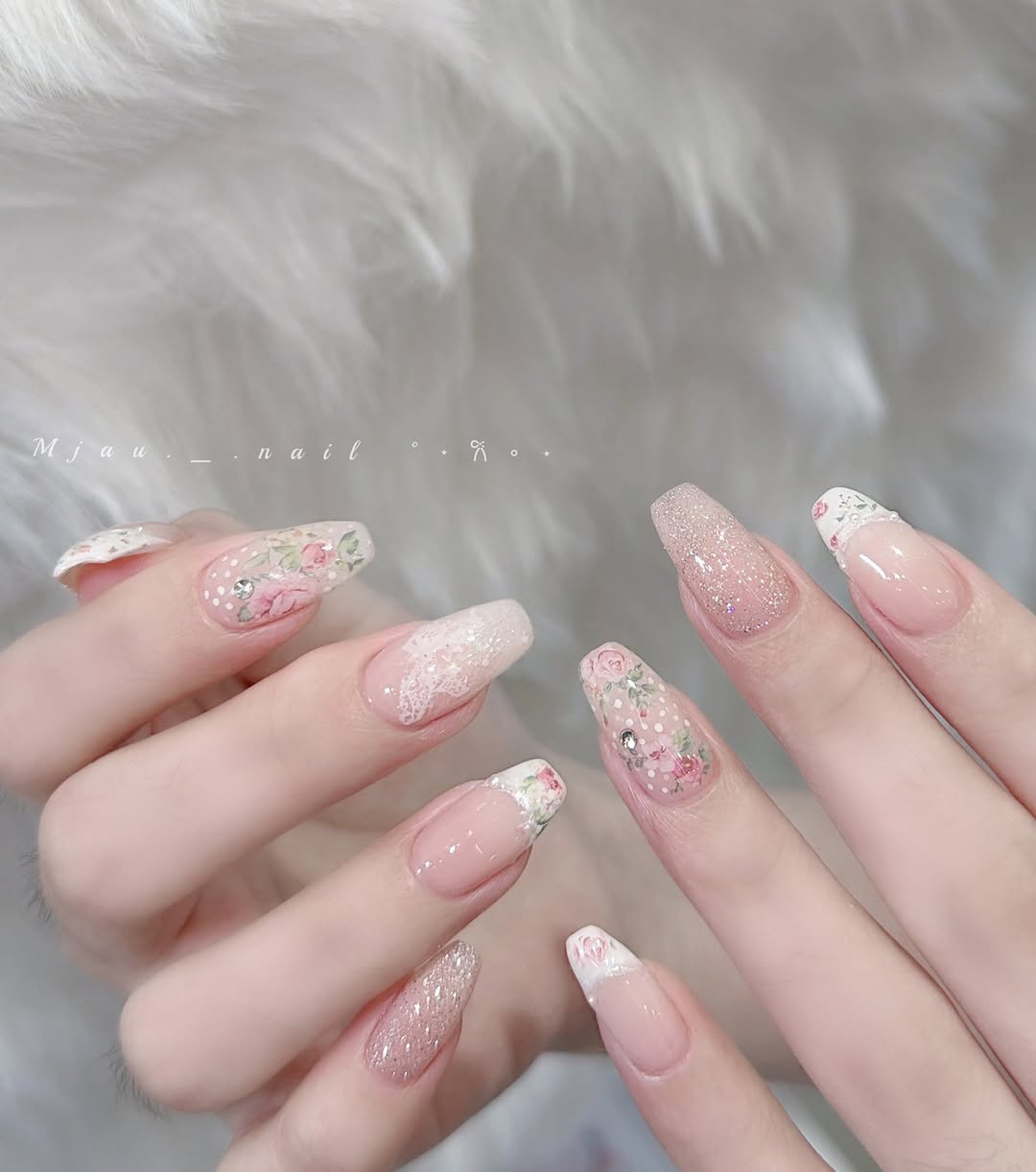 ౨ৎ˚⟡˖ ࣪ Nail by 菲 ☪︎ 美甲預約/詢價唯一管道LINE:@mjau._.nail ☪︎ 預約前請先詳讀預約資訊 ☪︎ 每月10號開放舊客預約/15號開放新客預約 . ‷‷‷ 美甲創業班課程諮詢官方LINE:@846ziw…