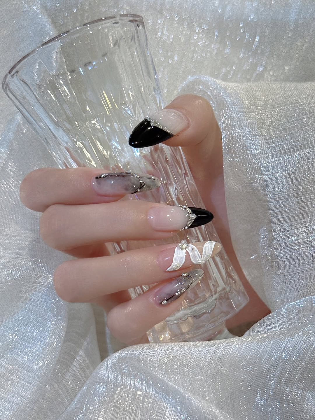 💅🏻Nail by 小U ➷ 🫧本月活動🫧 ①本月手造型優惠價 ②儲值好禮活動 ③夏日嫩白 ④全延甲7折優惠 活動詳細內容請+官方賴@xbg1443i（要加@） - 台中美甲小倩 獨家無痛凍甲修剪保養/教學 營業時間：12:00～…