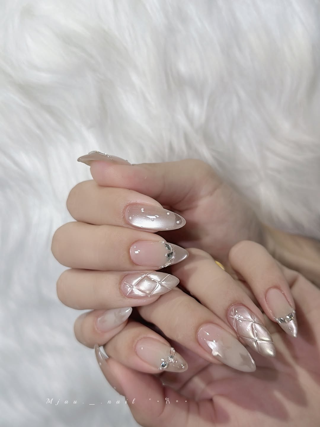 ౨ৎ˚⟡˖ ࣪ Nail by 菲 ☪︎ 美甲預約/詢價唯一管道LINE:@mjau._.nail ☪︎ 預約前請先詳讀預約資訊 ☪︎ 每月10號開放舊客預約/15號開放新客預約 . ‷‷‷ 美甲創業班課程諮詢官方LINE:@846ziw…