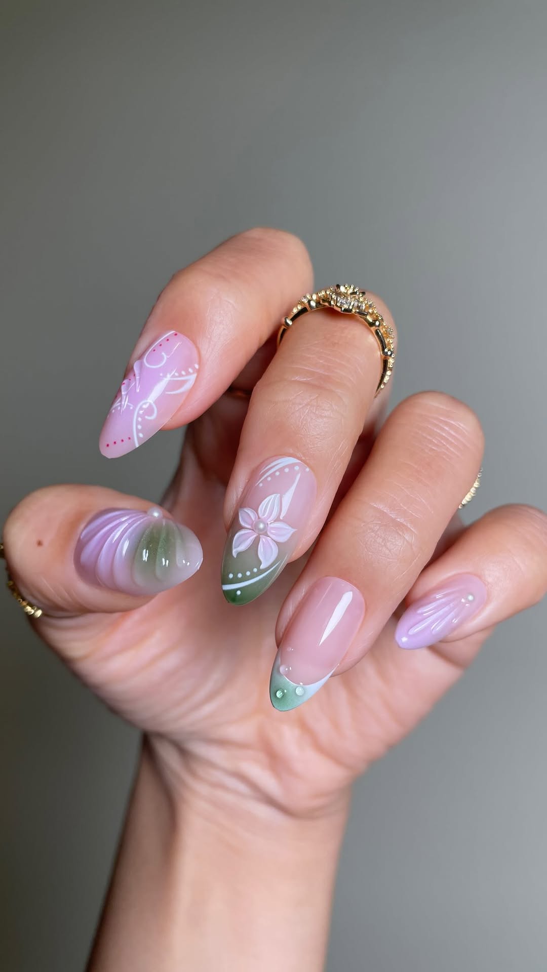 Draw My Press Ons with Me ft. @nailreformation … •ad Aren’t these the cutest set of press ons for a flirty summer? I wa…