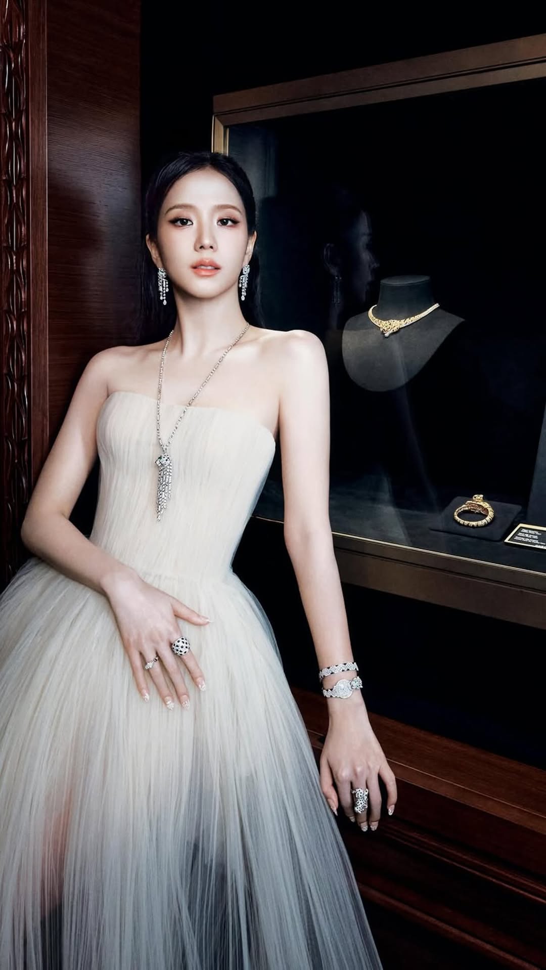 @sooyaaa__ @cartier 🤍✨